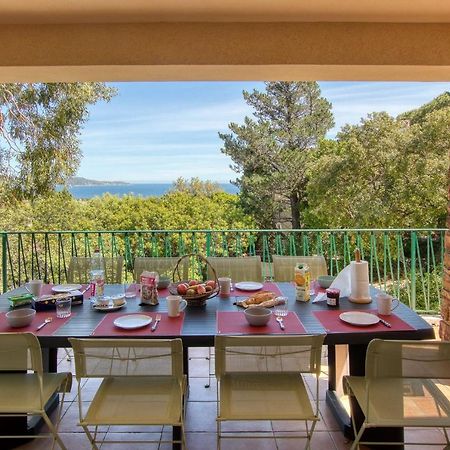 Villa Cavalaire Sur Mer Esterno foto