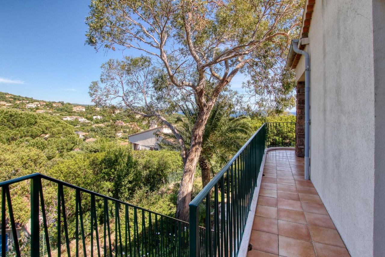 Villa Cavalaire Sur Mer Esterno foto