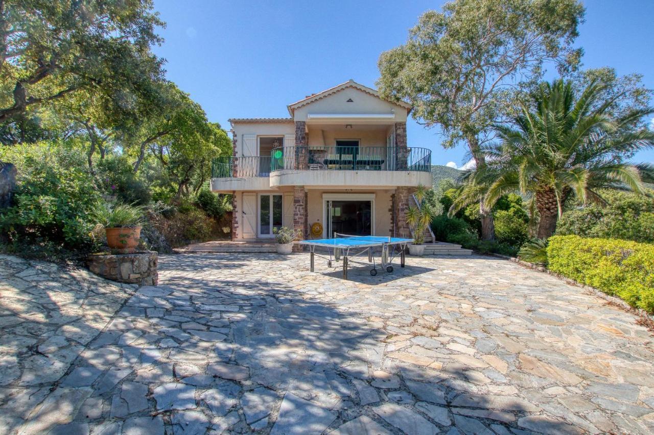 Villa Cavalaire Sur Mer Esterno foto