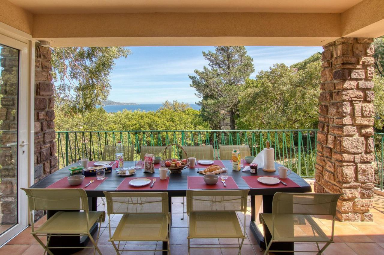 Villa Cavalaire Sur Mer Esterno foto