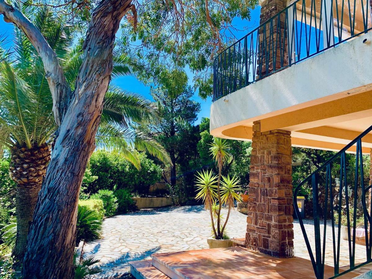 Villa Cavalaire Sur Mer Esterno foto